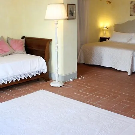 Tuscan Casa Vacanze *
